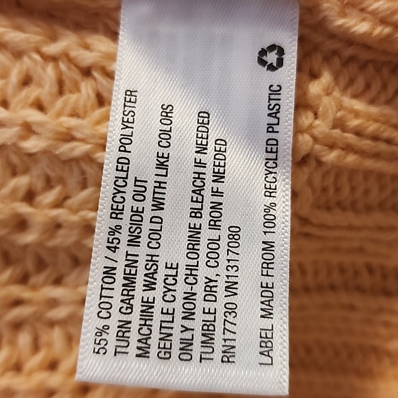 Universal Threads Round Neck Flutter Shortsleeve Crew Neck Knit Peach Sweater - Picture 7 of 7